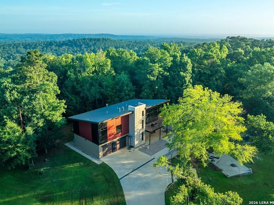 1st image of 540 WELLS LN