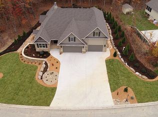 22 Cedar Ridge Cir, Crossville, TN 38558