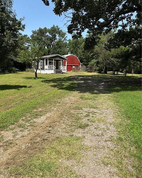1st image of 2818 Ivory Ln