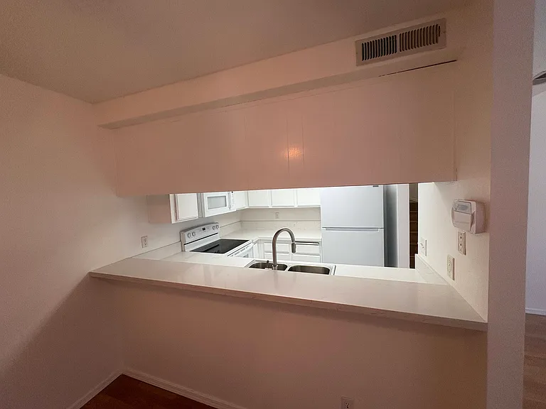 Breakfast bar