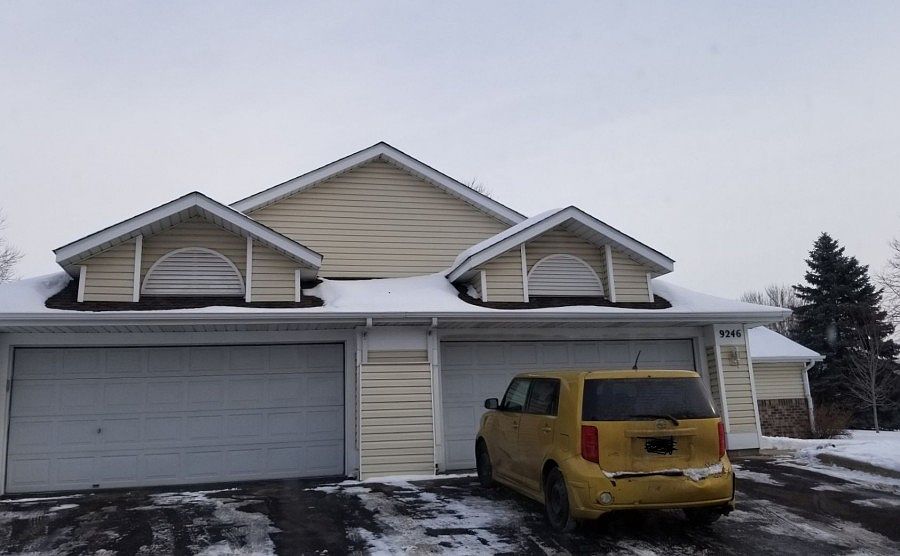1st image of 9246 Yorkshire Ln N