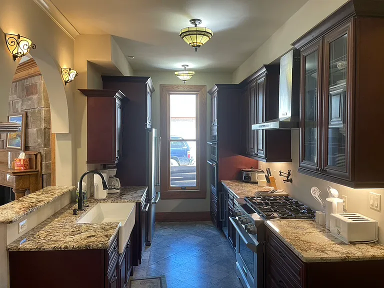 2 Grand Ave #101 — Photo 25