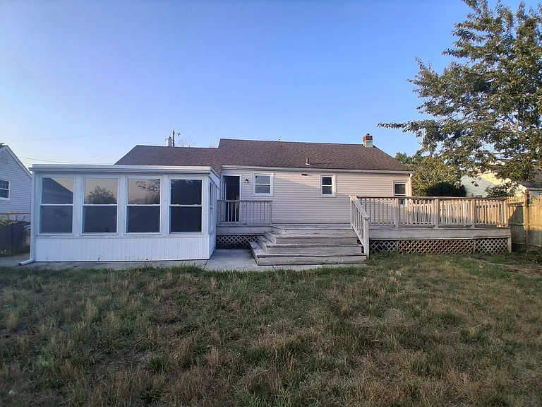 51 Cedarcrest Ave — Photo 12