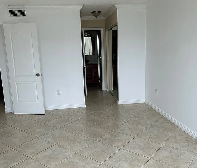 2851 NE 183rd St #1507 — Photo 7