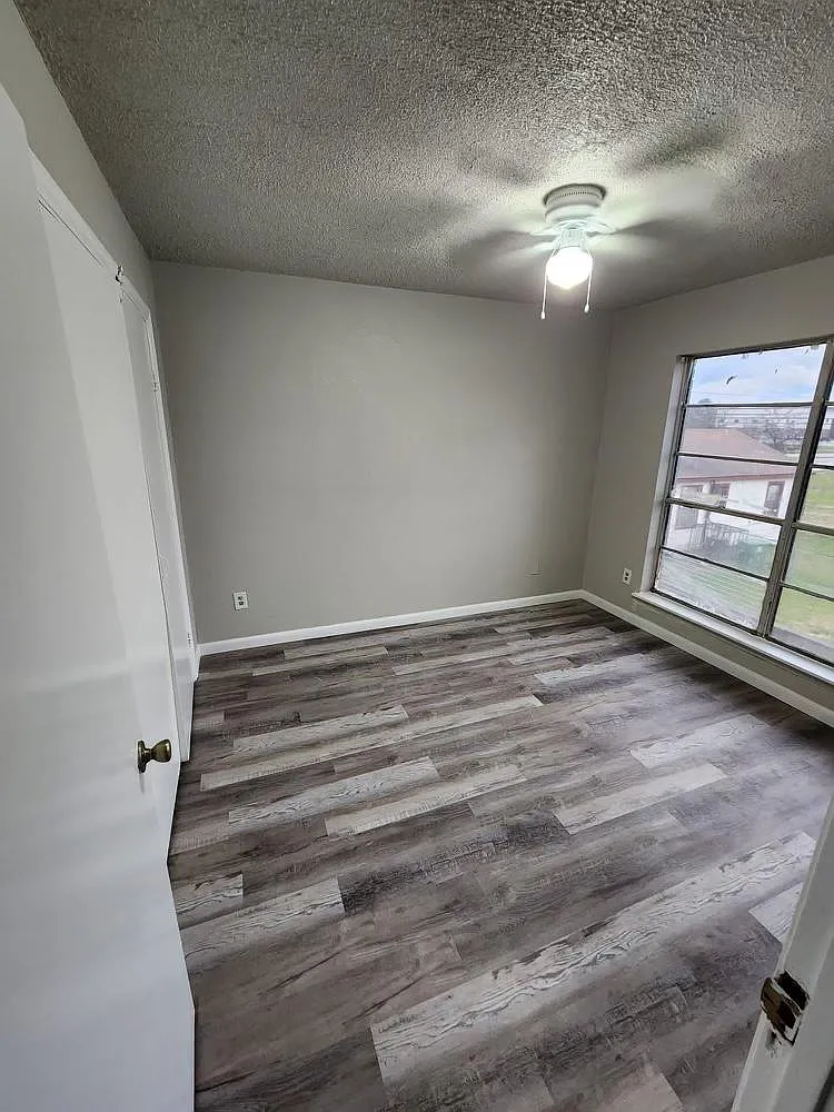 7417 Homestead Rd — Photo 4