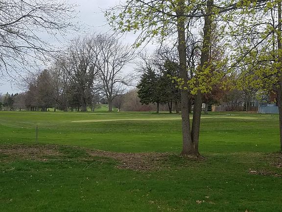 Rear view golf course