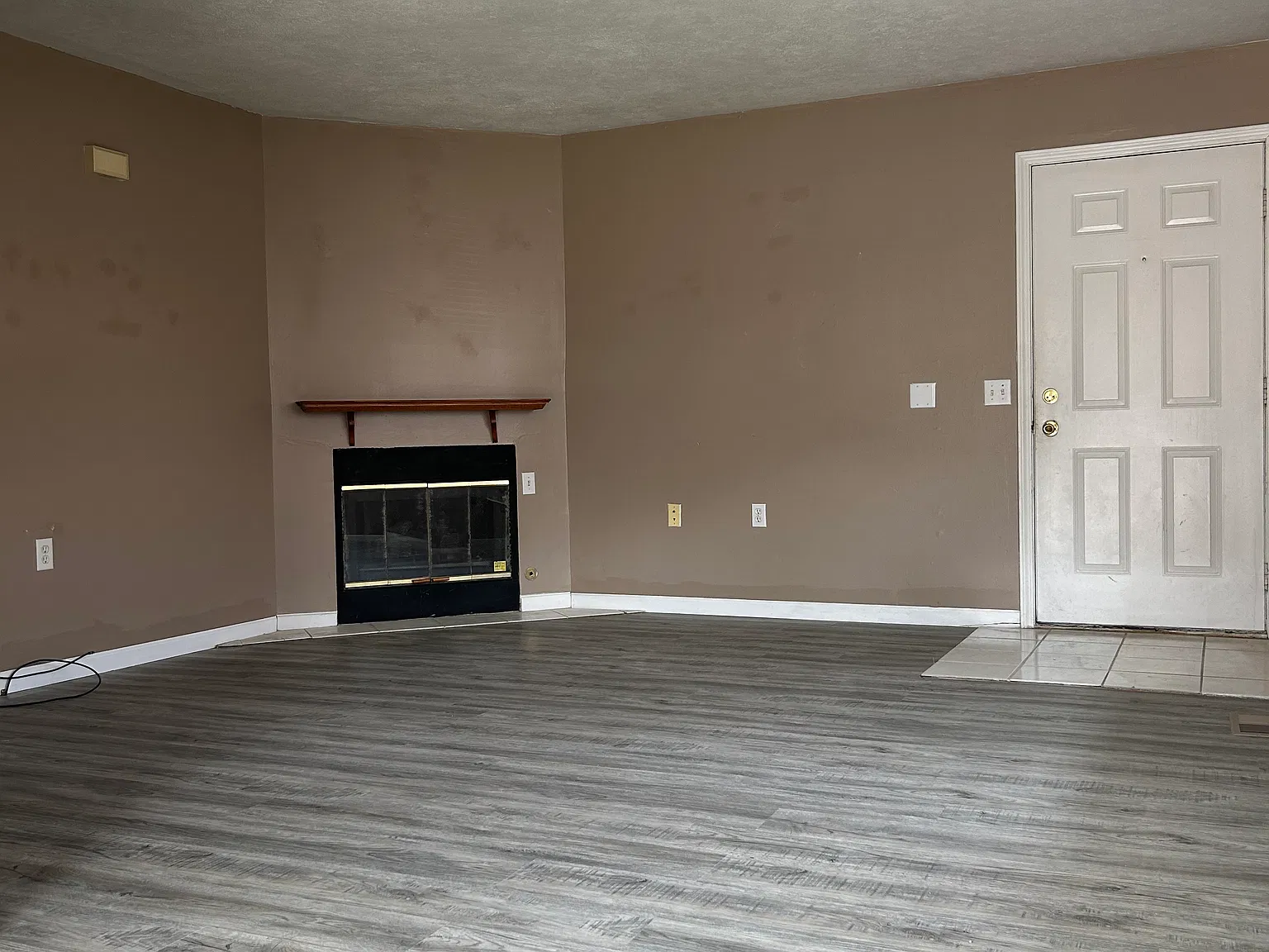 2 bed, 1000 sqft, $1,450 — Photo 3