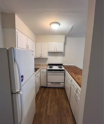 5th image of 3550 Coliseum St APT 13