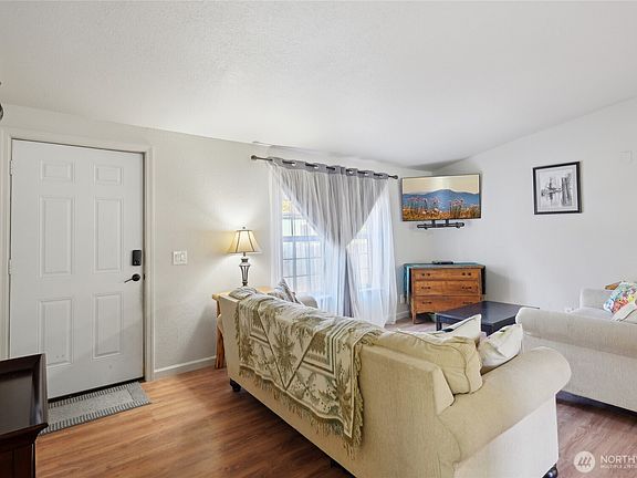 2nd image of 6207 163rd Street Ct E