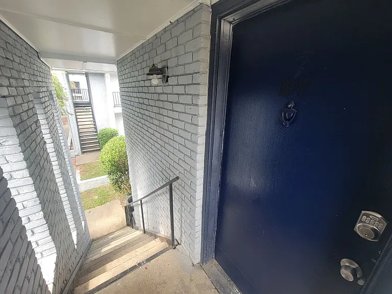 225 W McDowell Rd — Photo 36