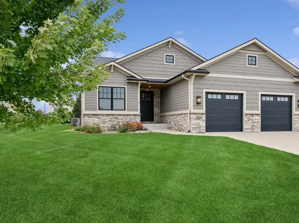 1304 25th Ave SW, Altoona, IA 50009