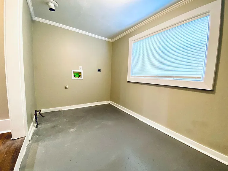 1029 Bruce St — Photo 15
