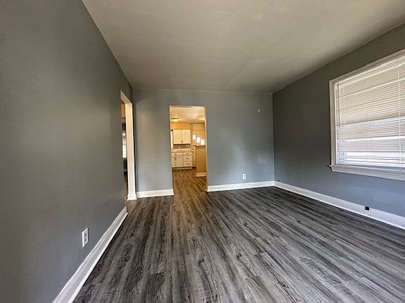 3rd image of 1401 Clara Ave