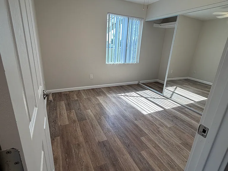 84 Kingswood Dr #6 — Photo 6