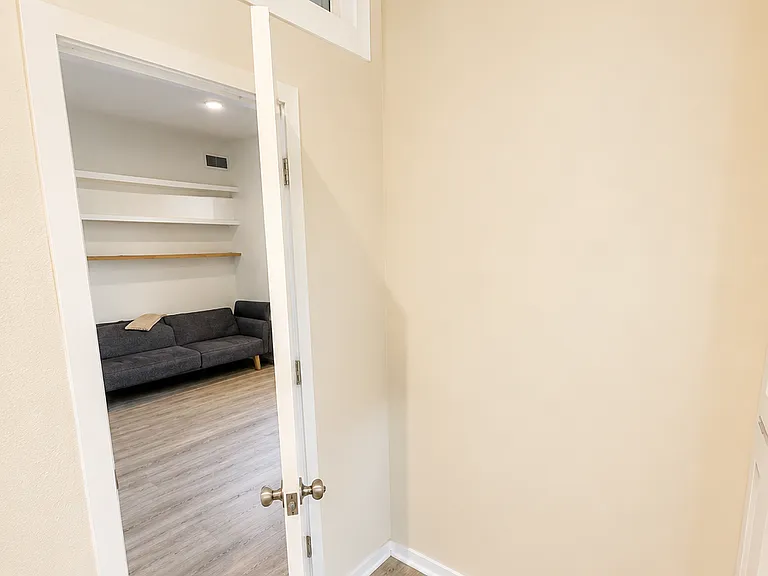 12011 Bell Ave #B3 — Photo 8