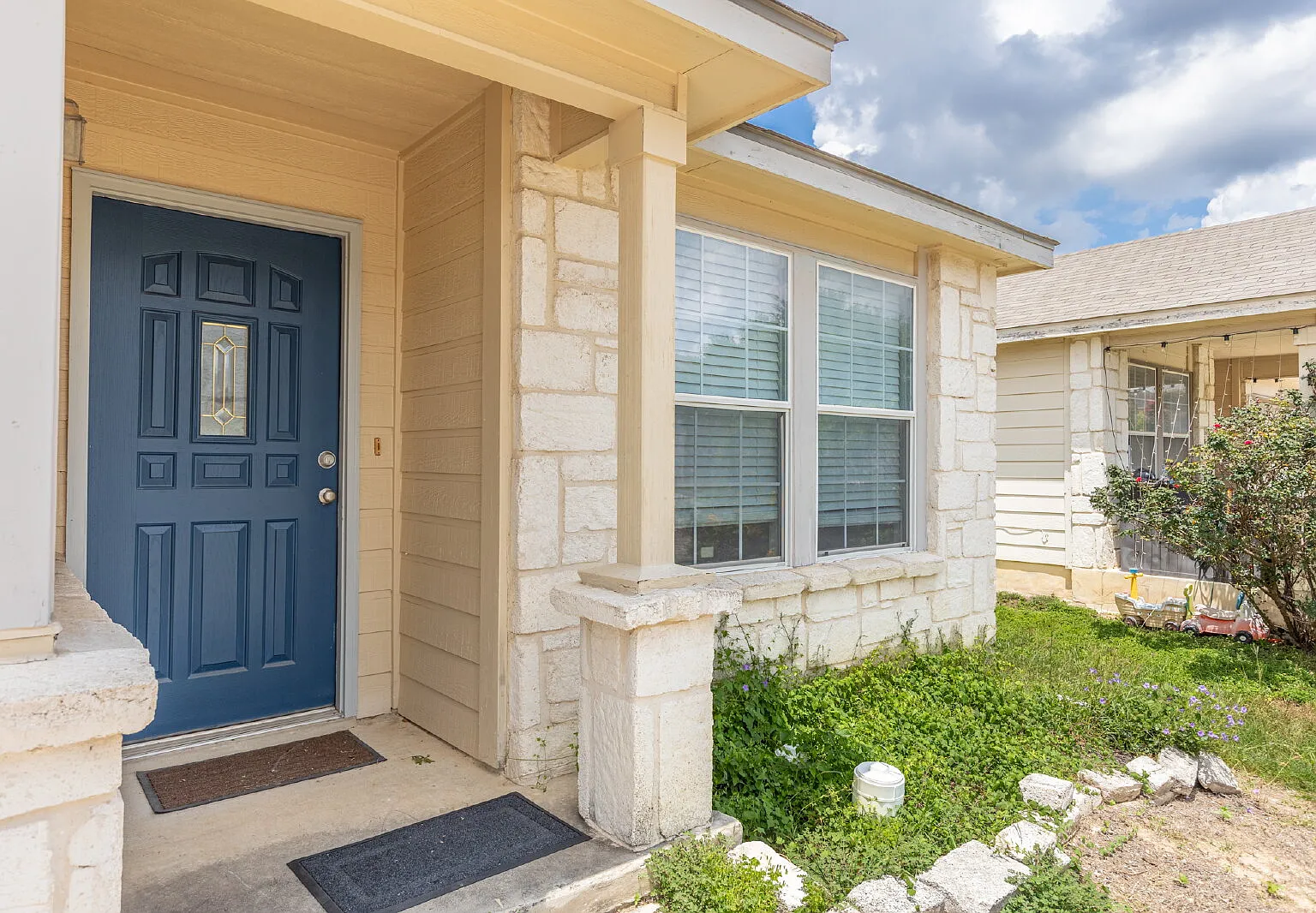3 bed, 2.0 bath, 1672 sqft, $1,700 — Photo 4