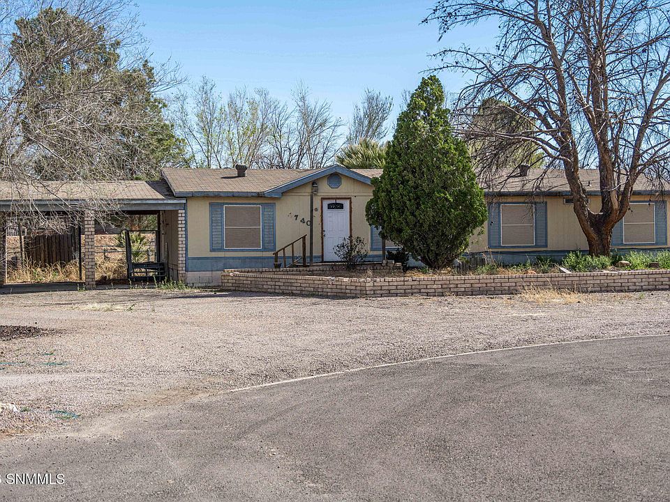 1st image of 4740 Country Pl