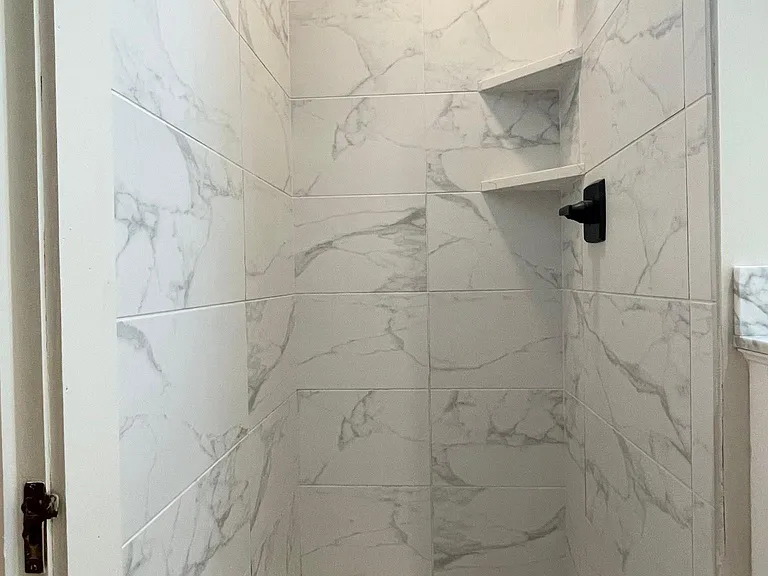 643 Maximillian St — Photo 8