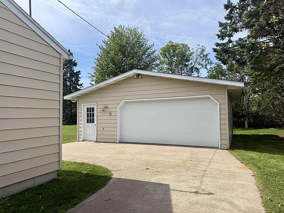 3rd image of 308 S SALES STREET