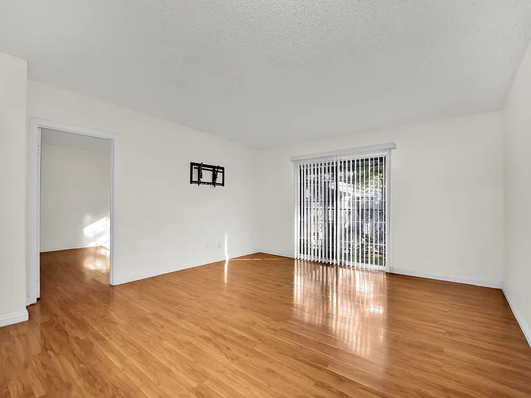 3823 S Maryland Pkwy #B9 — Photo 6