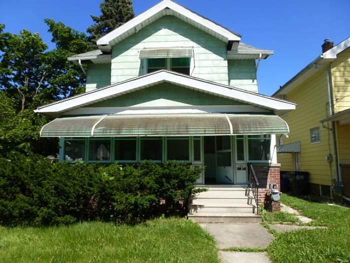 1st image of 603 Apple Ave