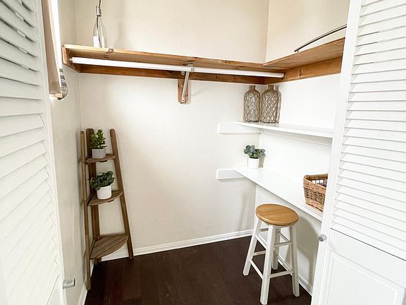 5th image of 1266 N Kingsley Dr #1/4