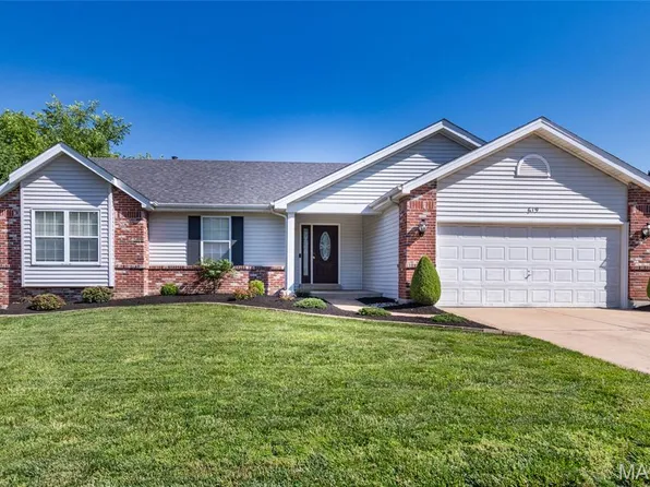 619 Green Tree Meadows Dr, Lake Saint Louis, MO 63367
