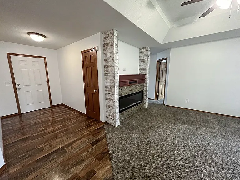 5480 S Aaron Ave — Photo 2