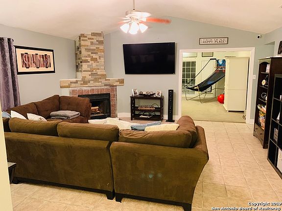 5th image of 17019 Vista Bluff Dr