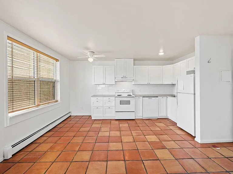 Newly upgraded kitchen.