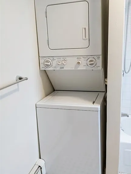 1 Glover Ct #3 — Photo 5