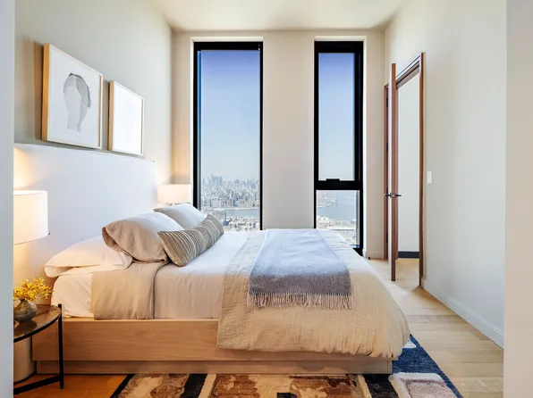 85 Fleet Street 79D image 3 of 20