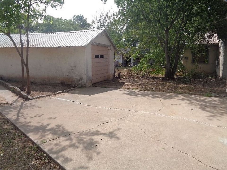 1st image of 515 W McLain St