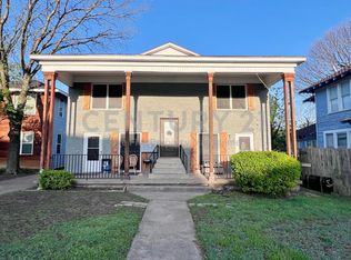 1121 1/2 N Bishop Ave APT A, Dallas, TX 75208