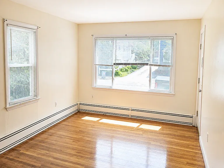 852 Clay St #1 — Photo 6