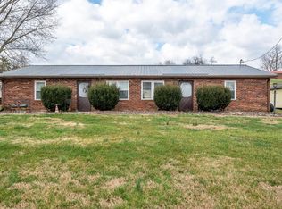 228 Mimosa St, Glade Spring, VA 24340
