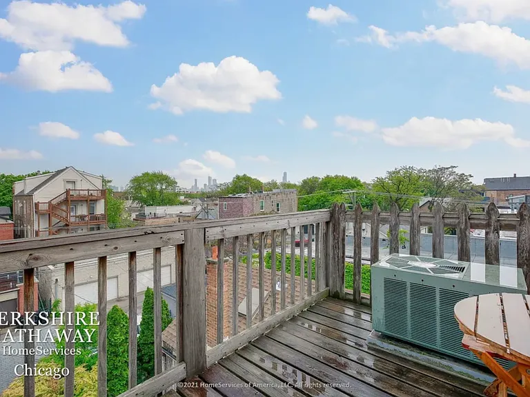 1715 N Honore St #3 — Photo 21