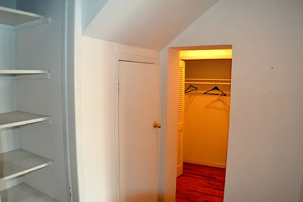Rented by Oak Tree LLC | media 9