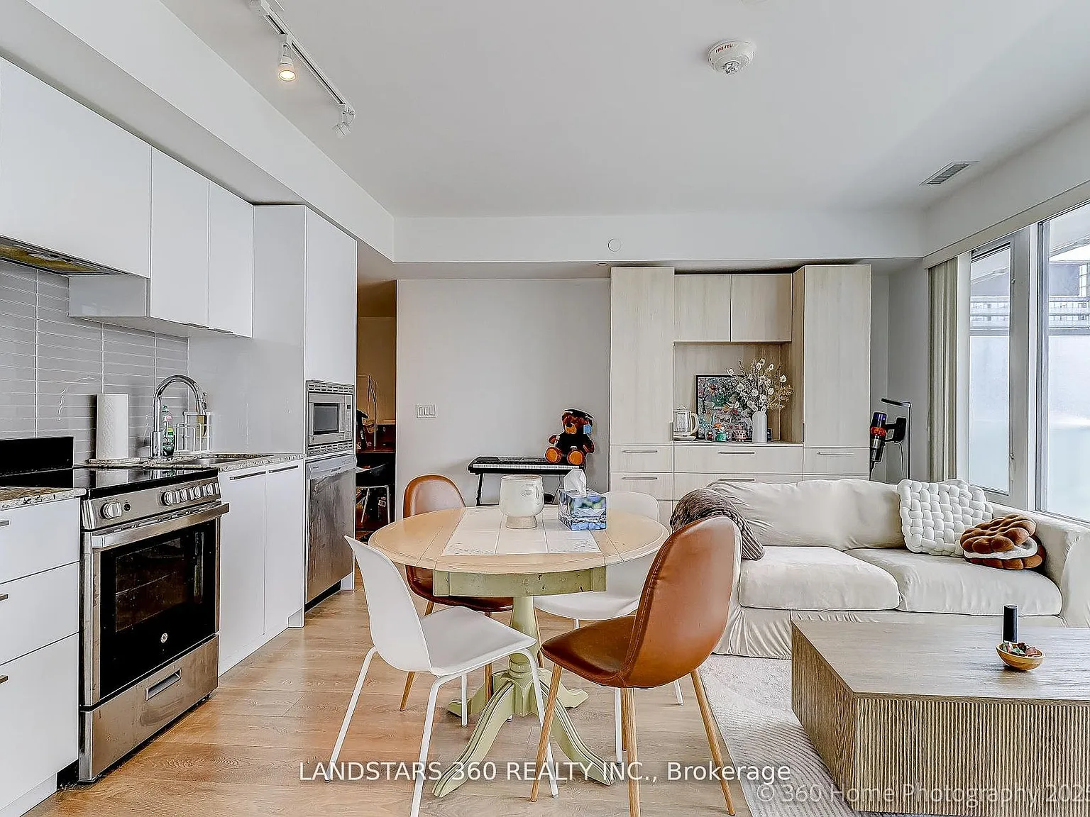 3 bed, $3,700 — Photo 4