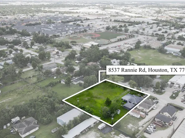 8537 Rannie Rd, Houston, TX 77080