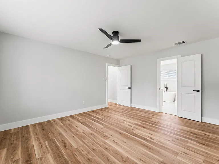 20534 Laverton Dr — Photo 14