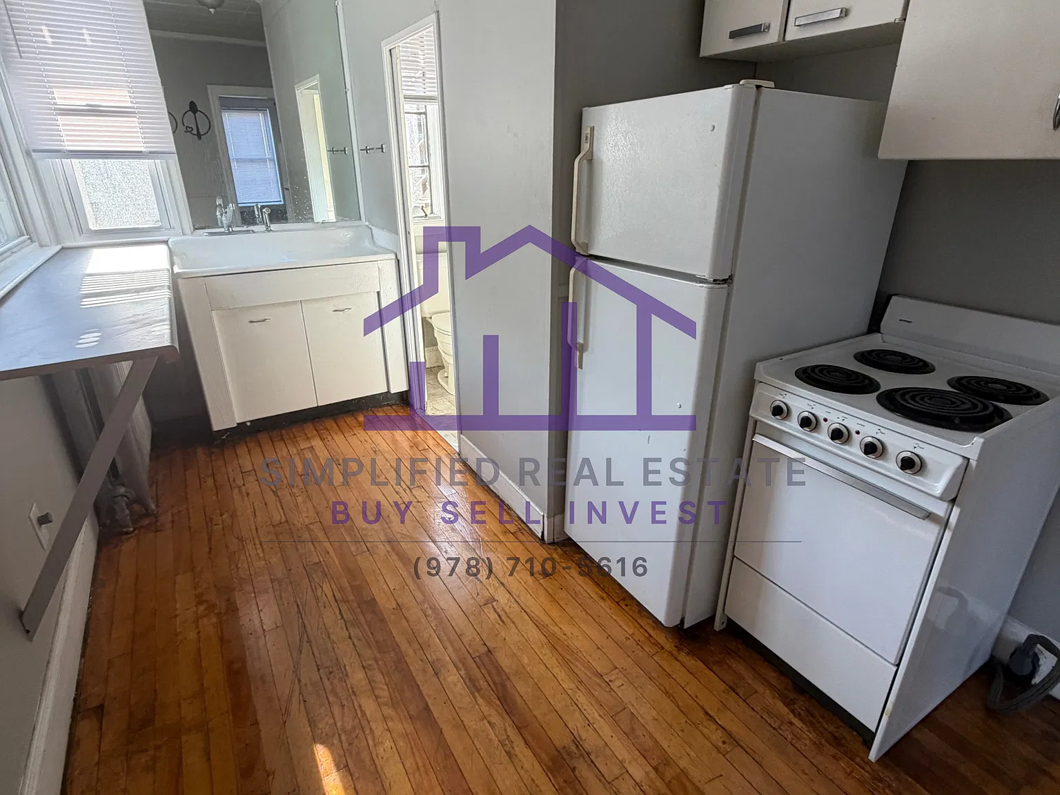 99 Webster St — Photo 1