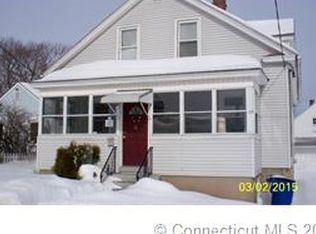 23 Acorn St, Waterbury, CT 06708