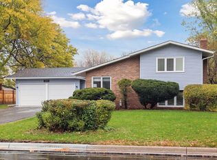 12309 Villaburne Dr, Burnsville, MN 55337
