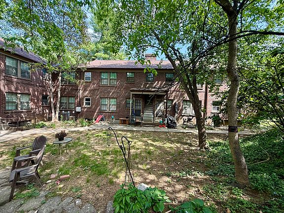 5th image of 2466 Grinstead Dr