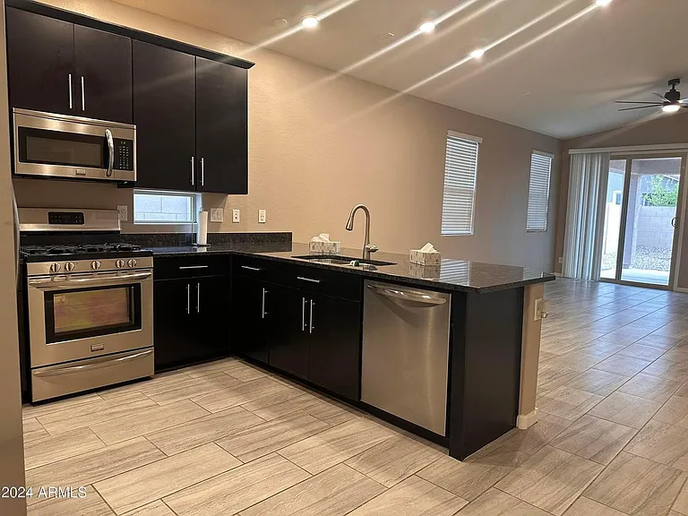 3883 E Desert Broom Dr — Photo 3