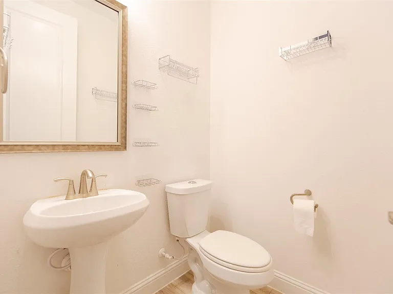 2340 Willow Garden Dr — Photo 17