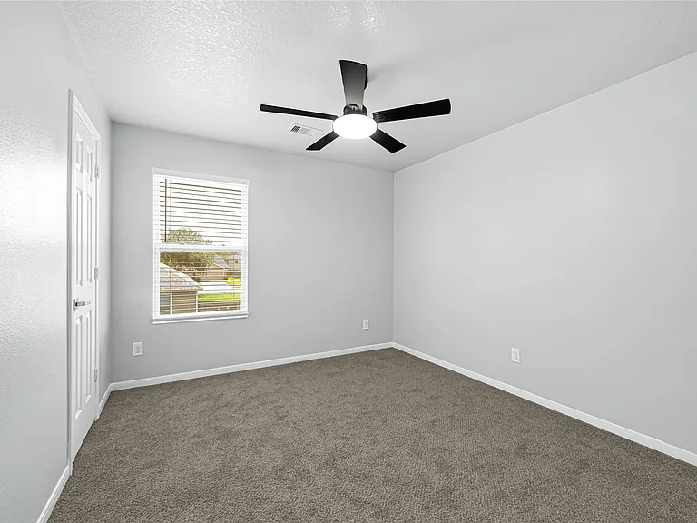 1827 Macondray Dr — Photo 25