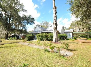 25 E Main St, Bronson, FL 32621