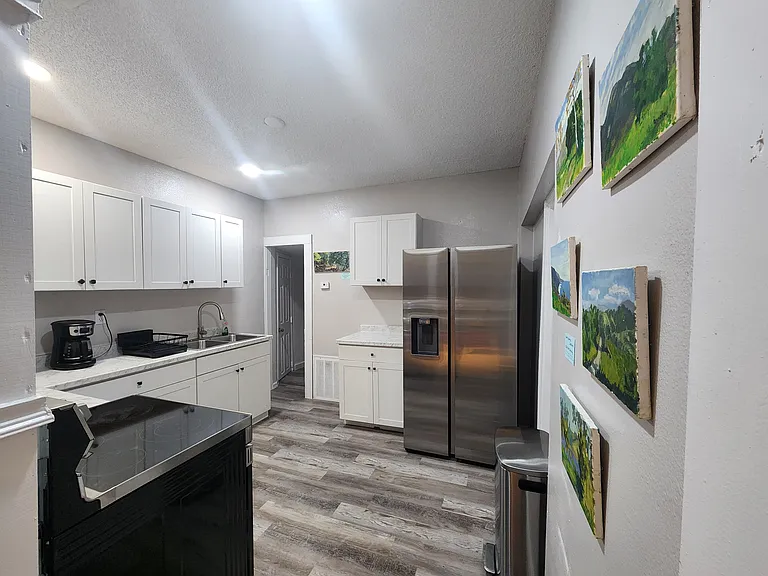 2138 Tilden St — Photo 10